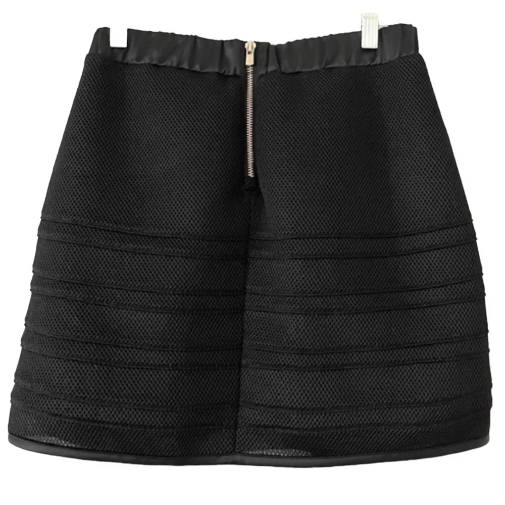 🎉HP!❤️ NWT! Maje ‘Essage’ Luxury Black Tulle Netted Skirt